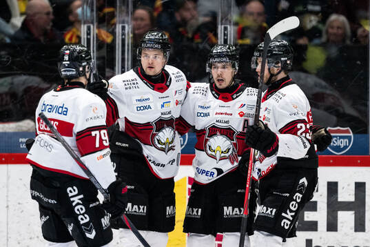 Malmö Redhawks Teemu Kivihalme jublar