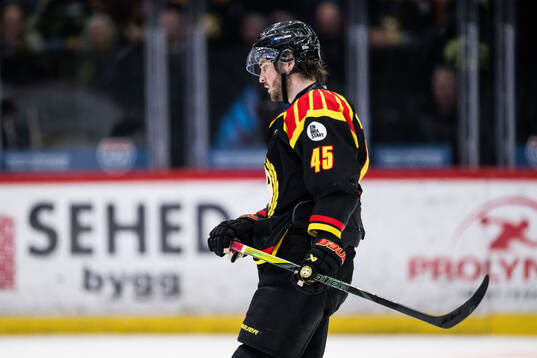 Brynäs Charles-Édouard D'astous deppar