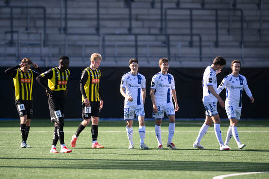 Sarpsborgs spelare jublar