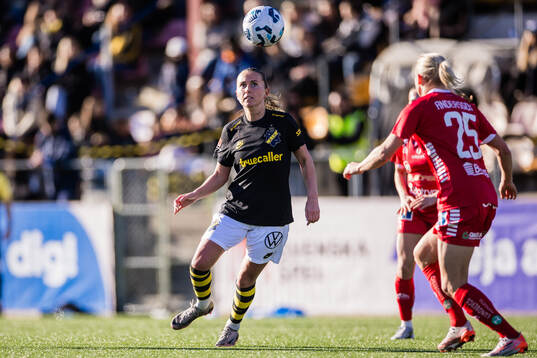 AIKs Adelisa Grabus och Linköpings Jonna Andersson