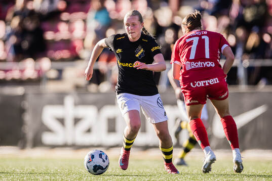 AIKs Nova Selin och Linköpings Vilma Koivisto