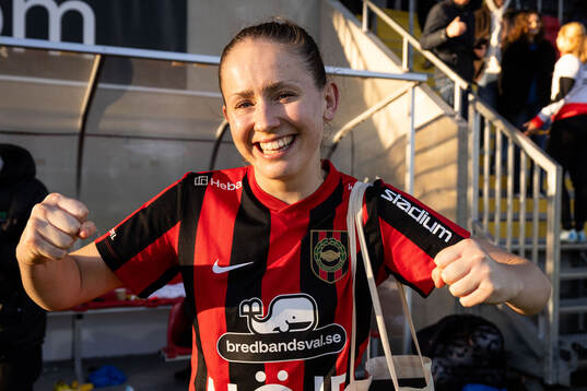 Brommapojkarnas Ida Bengtsson jublar