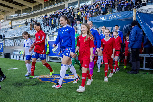 Vittsjös Elisabet Klinga och IFK Norrköpings Fanny