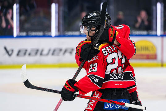 Luleås Jesper Sellgren jublar