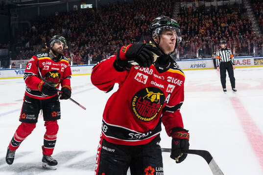 Luleås Frederic Allard och Jesper Sellgren jublar