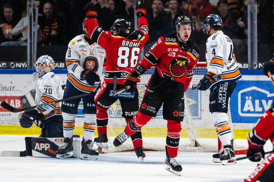 Luleås Pontus Andreasson jublar