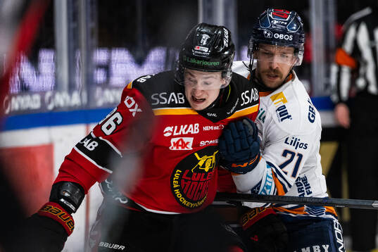 Luleås Pontus Andreasson och Växjös Brian Cooper