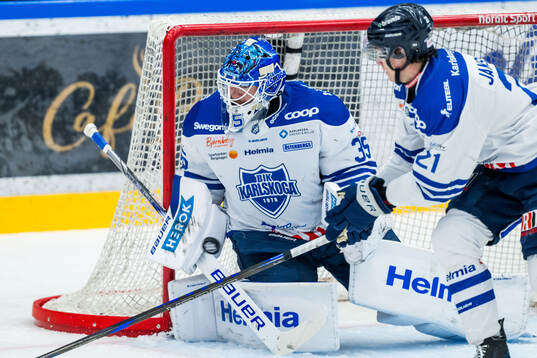 Karlskogas målvakt Lars Volden