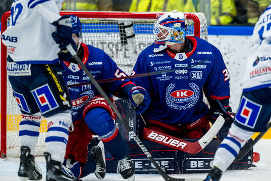 Oskarshamns målvakt Evan Cowley