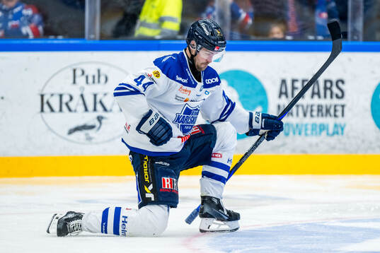 Karlskogas Jonatan Harju jublar