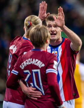 Alexander Sørloth celebrates with teammates