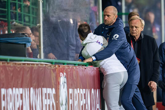 Brede Hangeland, player manager of Norway, and Geir