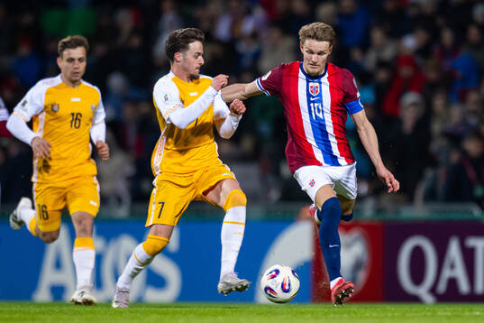 Stefan Bodisteanu of Moldova and Martin Ødegaard of Norway