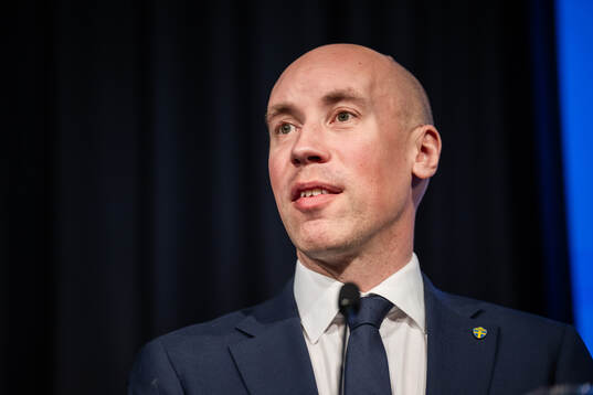 Simon Åström