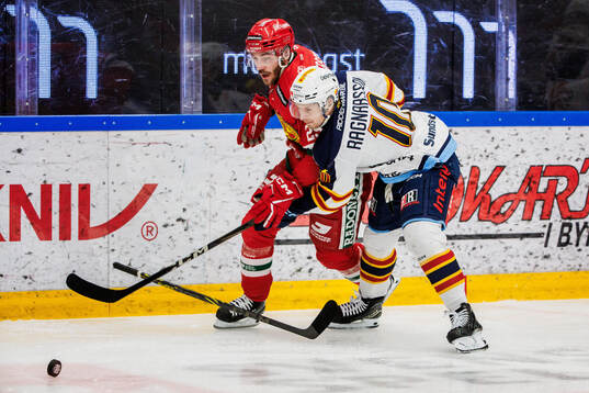 Moras Johan Persson och Djurgårdens Jakob Ragnarsson
