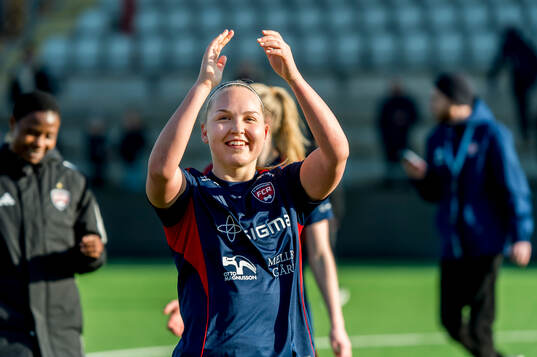 Rosengårds Oona Sevenius jublar