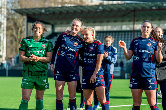 Rosengårds målvakt Eartha Cumings, Emma Pennsäter,