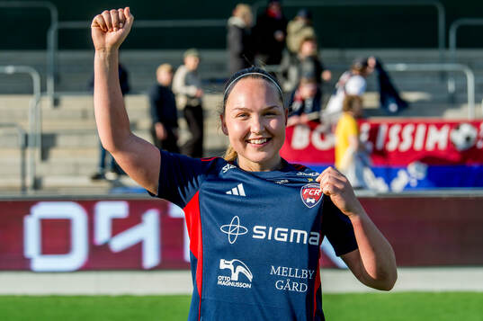 Rosengårds Oona Sevenius jublar