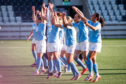Bläddra bland fler bilder av Fotboll, Damallsvenskan, Häcken - Malmö FF