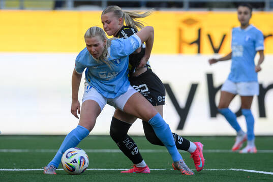 Malmös Ellen Löfqvist och Häckens Matilda Nildén