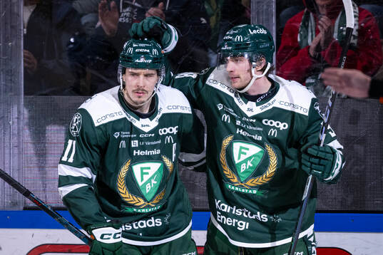 Färjestads Joakim Nygård och Marian Studenic jublar