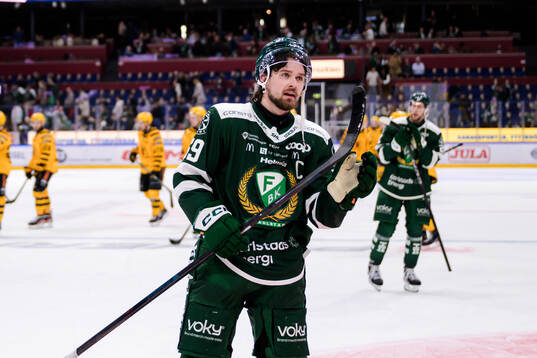 Färjestads Linus Johansson deppar