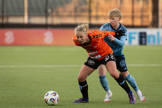 Kristianstads Katla Tryggvadottir och Djurgårdens Olivia