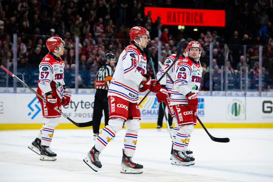 Timrås Anton Wedin, Lukas Pilö och Elmeri Eronen deppar