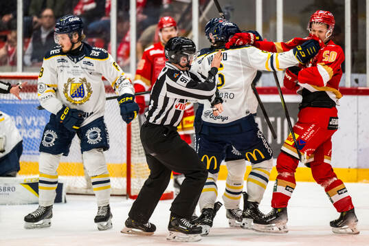 Södertäljes Olli Vainio och Kalmars Veikko Loimaranta