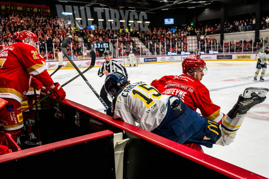 Södertäljes Albin Carlson och Kalmars Matt Fonteyne