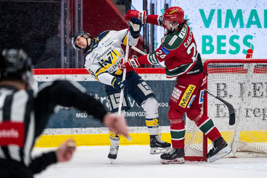 HV71s Andre Petersson och Modos Måns Carlsson