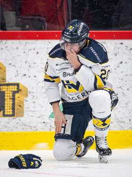 HV71s Andre Petersson har ont