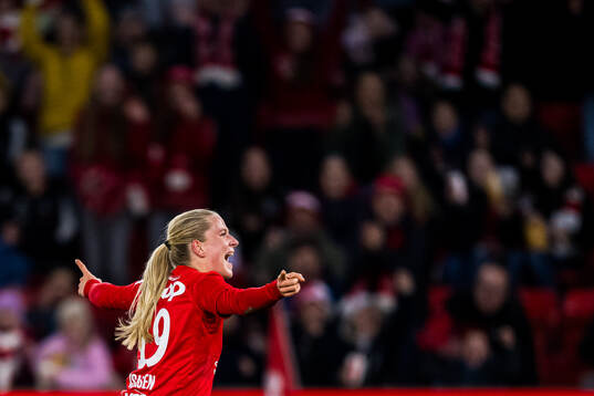 Monica Nedgård Isaksen of Brann celebrates