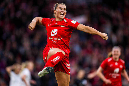 Anna Nerland Aahjem of Brann celebrates