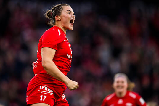 Anna Nerland Aahjem of Brann celebrates
