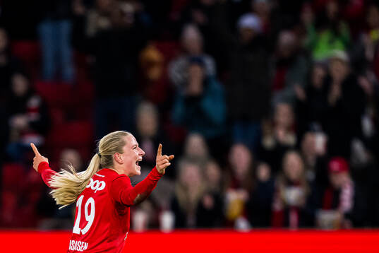 Monica Nedgård Isaksen of Brann celebrates