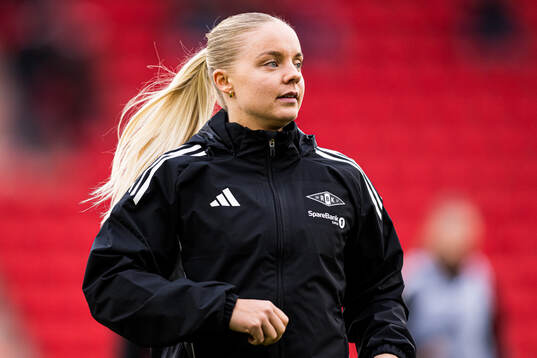Celine Emilie Nergård of Rosenborg warms up