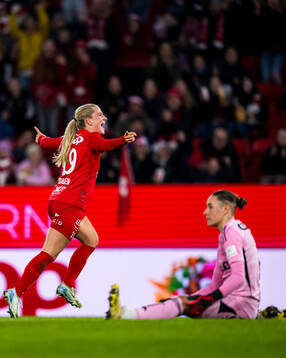 Monica Nedgård Isaksen of Brann celebrates
