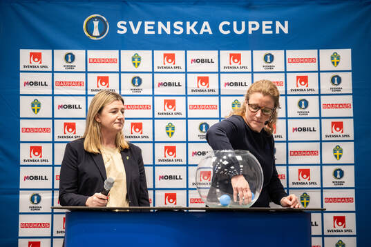 Alexandra William-Olsson och Anna Lögdberg, tävlingschef