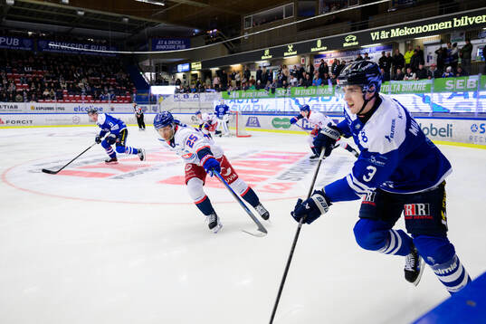 Oskarshamns Carter Camper och Karlskogas Stefan Milosevic