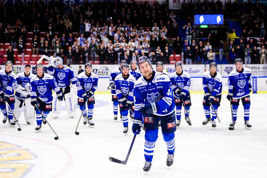 Karlskogas Jonatan Harju jublar