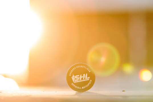Matchpuck med SHL logo