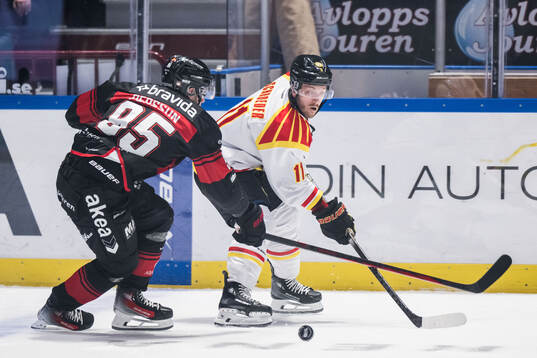 Malmö Redhawks Carl Persson och Brynäs Jordan Schroeder