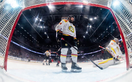 Brynäs Simon Bertilsson deppar