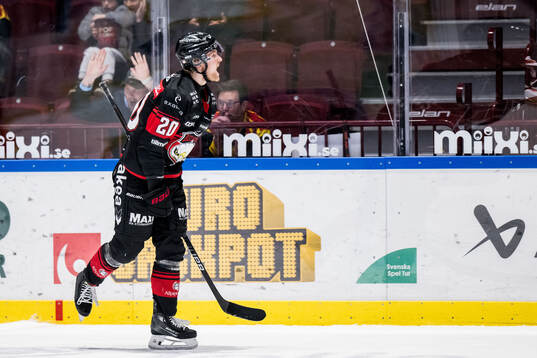 Malmö Redhawks Thomas Berg Paulsen jublar