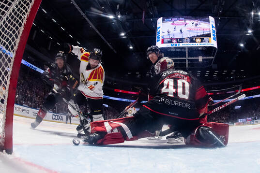Brynäs Johan Larsson oroar mot Malmö Redhawks Matias