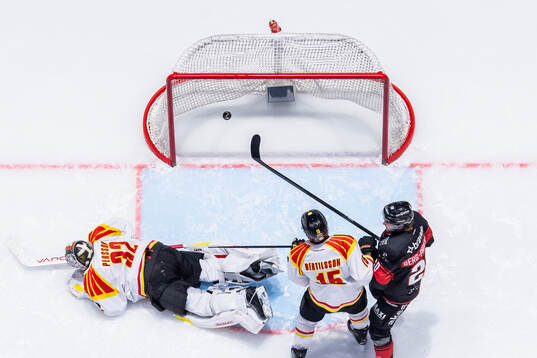 Brynäs målvakt Ludvig Persson deppar