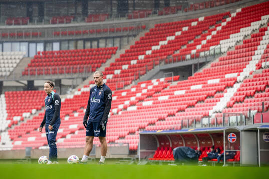 Andreas Schjelderup and Julian Ryerson of the Norwegian