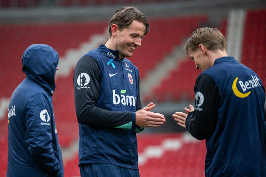 Sander Berge and Martin Ødegaard of the Norwegian national