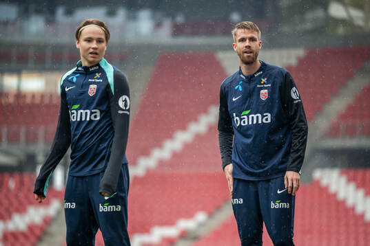 Andreas Schjelderup and Kristoffer Ajer of the Norwegian